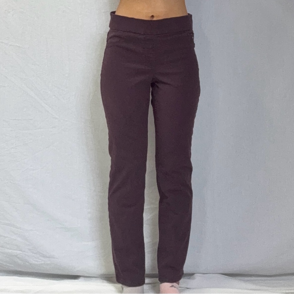 Women's Slim Straight Jeans in Deep Plum